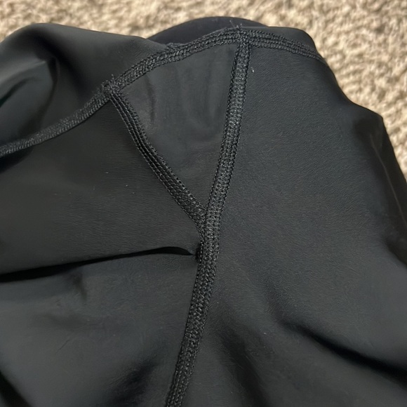 Nike Motion Training capris. Very flattering. Very gently used. Mesh detail. - Picture 13 of 14